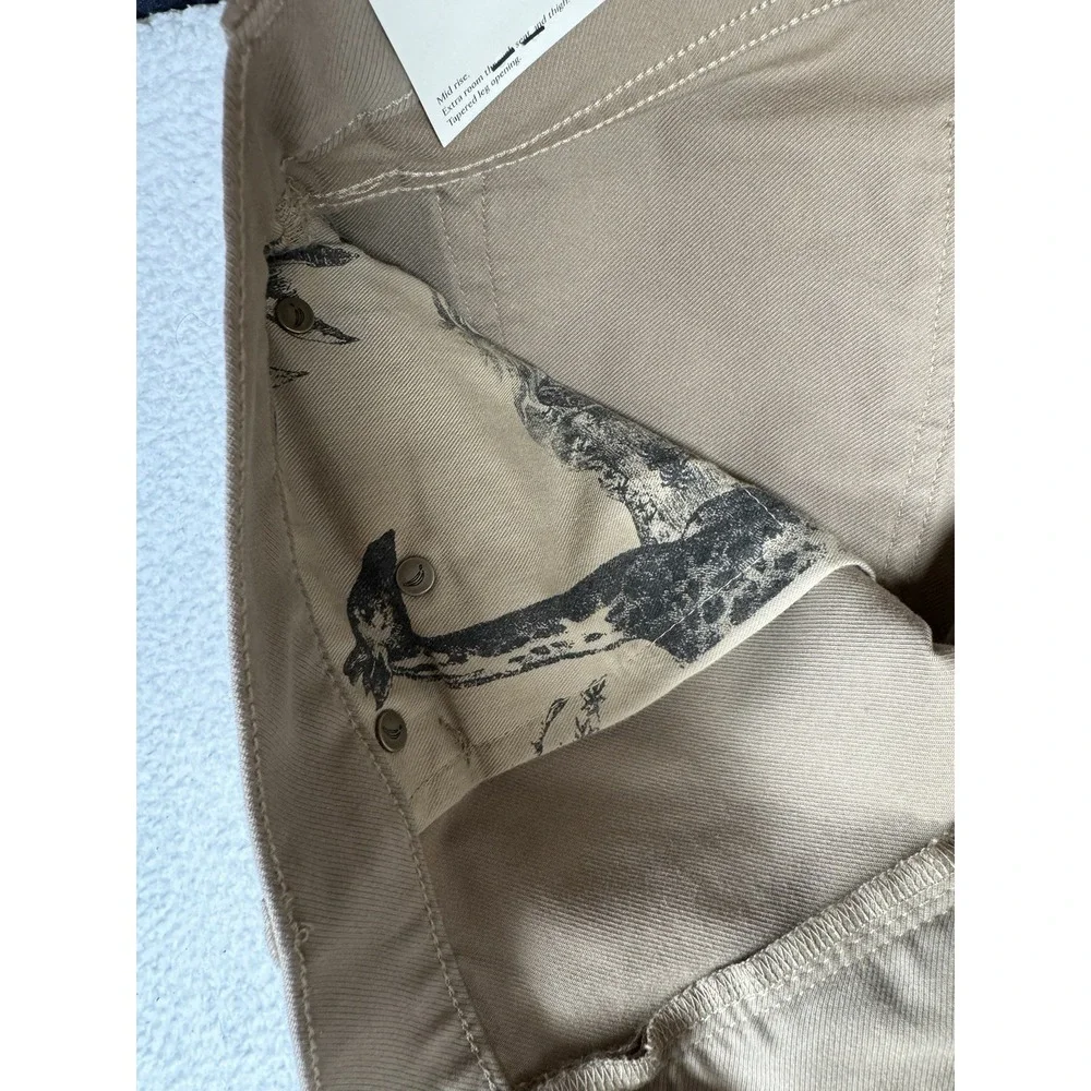 NEW $110 - Banana Republic Athletic Fit Traveler Chino Khaki Pants - Men's 30x32
